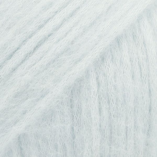DROPS Air Uni Color Garn - 50 g - Morgennebel DROPS Air Uni Color Garn - 50 g - Morgennebel