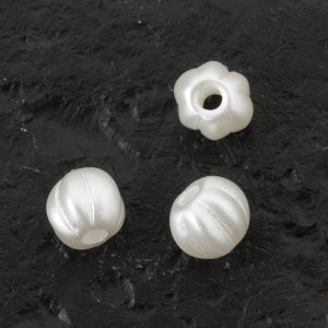 Glaswachsperlen 8 mm Weiß - 20 Stk Glaswachsperlen 8 mm Weiß - 20 Stk
