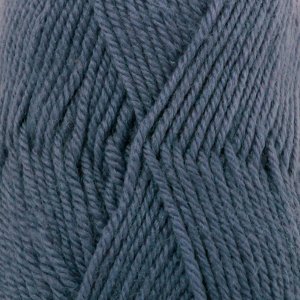 DROPS Karisma Uni Color Garn - 50 g - Denimblau (65) DROPS Karisma Uni Color Garn - 50 g - Denimblau (65)