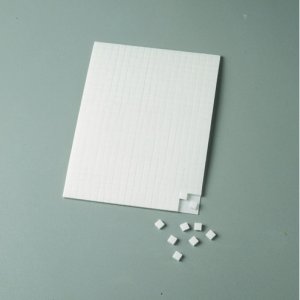 Klebepad 5 x 5 x 2 mm / 10 x 14 cm - weiß 560 Stk. beidseitig Klebepad 5 x 5 x 2 mm / 10 x 14 cm - weiß 560 Stk. beidseitig