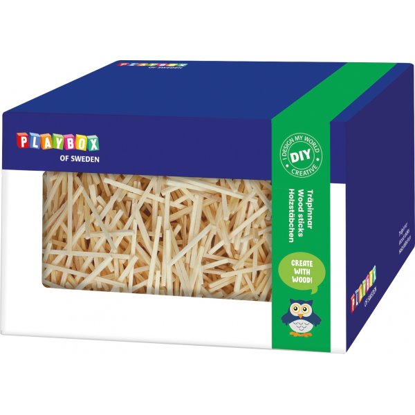 Holzstbchen in einer Kiste