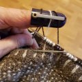 Kundenbild Fingerhut zum Stricken mit 4 Fadenführern