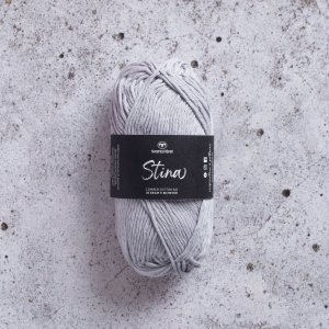 Black Sheep Stina 8/8 Garn 50g - Hellgrau (203) Black Sheep Stina 8/8 Garn 50g - Hellgrau (203)