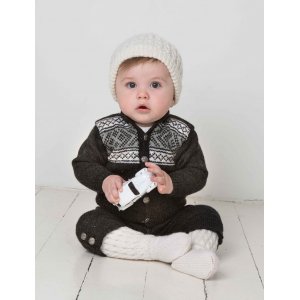 Strickmuster - Strickjacke, Shorts, Socken und Mütze Strickmuster - Strickjacke, Shorts, Socken und Mütze