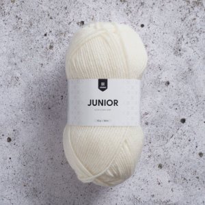 Junior 50g - Ecru Junior 50g - Ecru