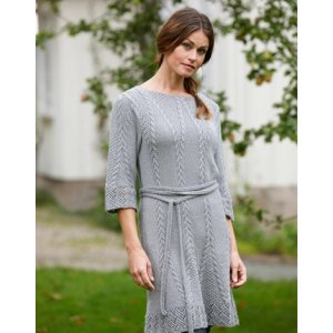 Strickanleitung - Geflochtene Tunika (Damen) Strickanleitung - Geflochtene Tunika (Damen)