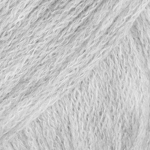 DROPS Sky-Garn - 50 g - Hellgrau (02) DROPS Sky-Garn - 50 g - Hellgrau (02)
