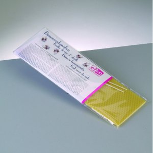 Bienenwachskuchen 30 x 10 cm - 2 Blätter + 2 Dochte Bienenwachskuchen 30 x 10 cm - 2 Blätter + 2 Dochte