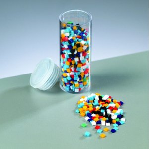Emaille-Mosaik 2,2 x 2,2 mm quadratisch. - gemischte Farben 20 g Emaille-Mosaik 2,2 x 2,2 mm quadratisch. - gemischte Farben 20 g