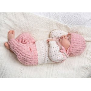 Strickmuster - Pullover, Hose, Mütze und Schal Strickmuster - Pullover, Hose, Mütze und Schal