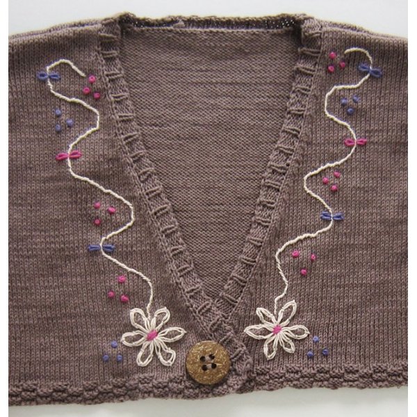 Strickanleitung - Bolero mit Stickerei Strickanleitung - Bolero mit Stickerei