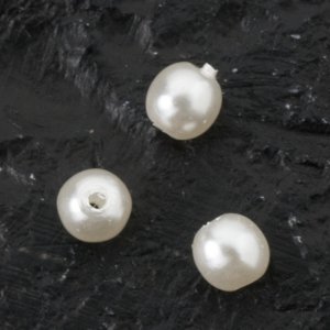 Glaswachsperlen 3 mm Weiß - 75 Stk Glaswachsperlen 3 mm Weiß - 75 Stk
