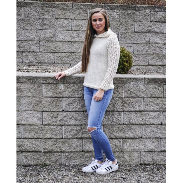 Strickanleitung - Gestrickter Kapuzenpullover aus Doppelgarn