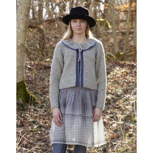 Strickanleitung - Strickjacke (mit Schnürsenkeln und Kragen) Strickanleitung - Strickjacke (mit Schnürsenkeln und Kragen)