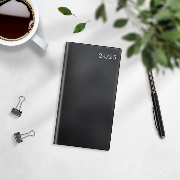 Kalender 24/25 - Groes Studienjahr - Basic aus schwarzem Kunststoff