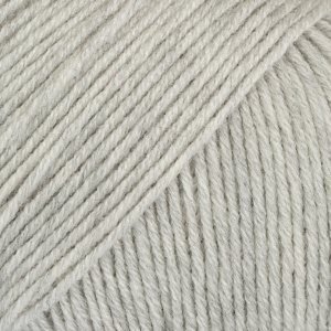 DROPS Baby Merino Uni Color Garn - 50 g - Hellgrau (22) DROPS Baby Merino Uni Color Garn - 50 g - Hellgrau (22)