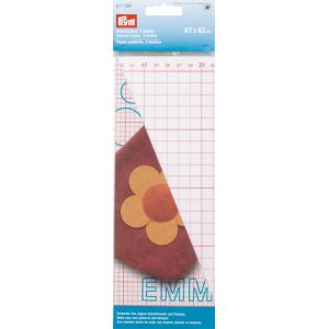 Kariertes Papier 87x62 cm - 3 Stk Kariertes Papier 87x62 cm - 3 Stk