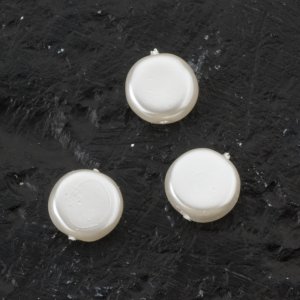 Glaswachsperlen 6 mm Weiß - 24 Stk Glaswachsperlen 6 mm Weiß - 24 Stk