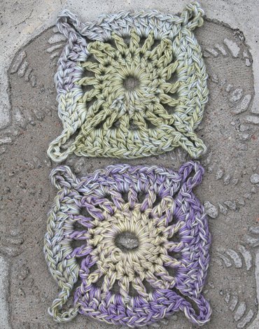 Strickmuster - Plaid aus 3-fachem Garn Strickmuster - Plaid aus 3-fachem Garn