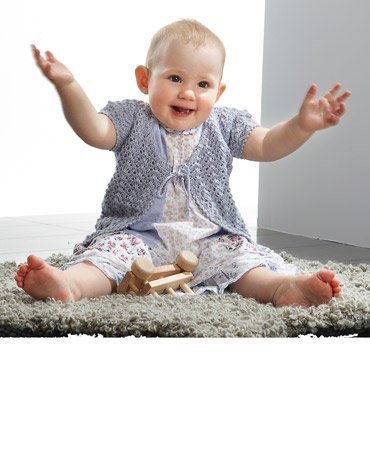 Strickmuster - Muster gestrickter Pullunder, Strickjacke und Kleid