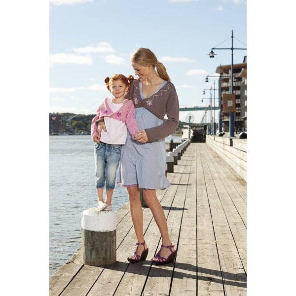 Strickanleitung - Bolero mit Stickerei Strickanleitung - Bolero mit Stickerei