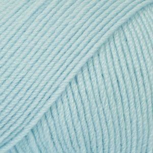 DROPS Baby Merino Uni Color Garn - 50 g - Hellhimmelblau (24) DROPS Baby Merino Uni Color Garn - 50 g - Hellhimmelblau (24)
