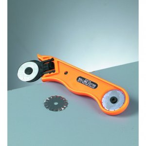 Rollenmesser ø 28 mm - 1 Stk. mit 3 Blättern Rollenmesser ø 28 mm - 1 Stk. mit 3 Blättern