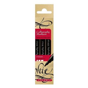 Das Kalligraphie-Set besteht aus 3 Stiften - 2,5, 3,6 und 4,8 mm Das Kalligraphie-Set besteht aus 3 Stiften - 2,5, 3,6 und 4,8 mm