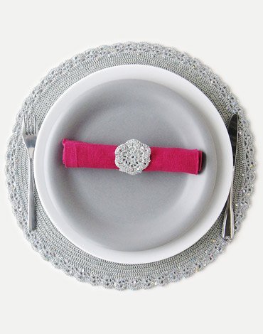 Häkelanleitung - Gehäkeltes Tischset, Serviettenring, runder und quadratischer Korb, Christbaumschmuck Häkelanleitung - Gehäkeltes Tischset, Serviettenring, runder und quadratischer Korb, Christbaumschmuck