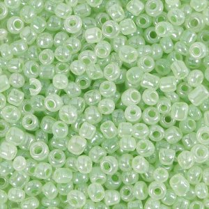 Rocailleperlen - zartgrün - 25 g Rocailleperlen - zartgrün - 25 g